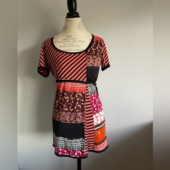 Save the Queen mini dress - Picture 3 of 11